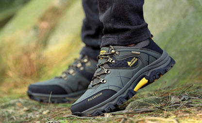 Botas de Neve Masculinas de Inverno Impermeáveis de Couro Tênis Super Quentes Botas Masculinas Botas de Caminhada ao Ar Livre Sapatos de Trabalho Tamanho 39-47