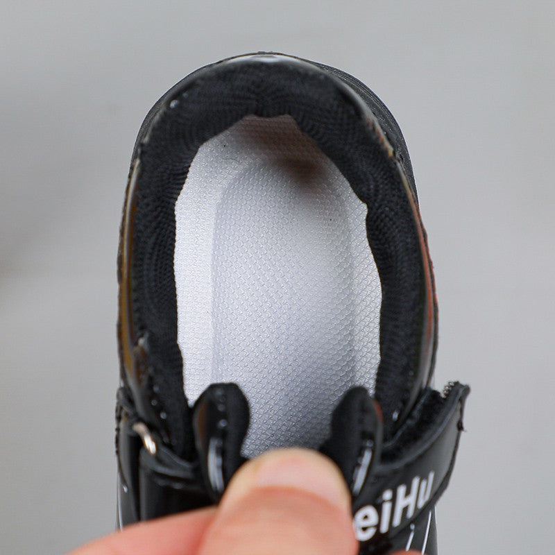 Soccer Cleats for Kids 2024 New Children Football Cleats Fashion Firm Ground Soccer Shoes