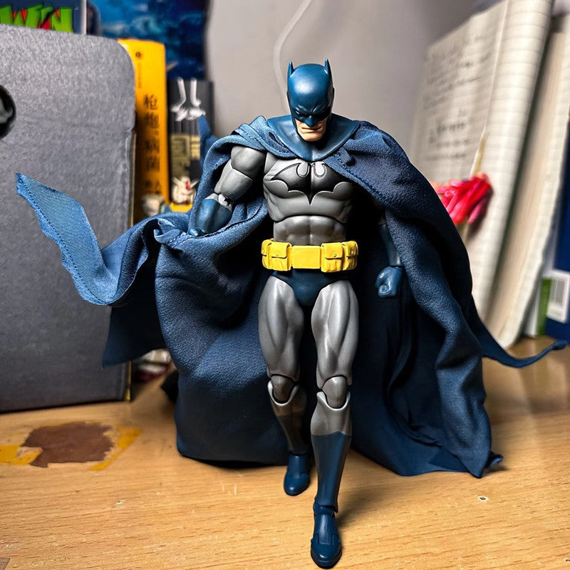 New In-Stock Mafex 105 Comic Version Hush Batman Blue Justice League Action Figure For Kids' Collection Toy Christmas Gift