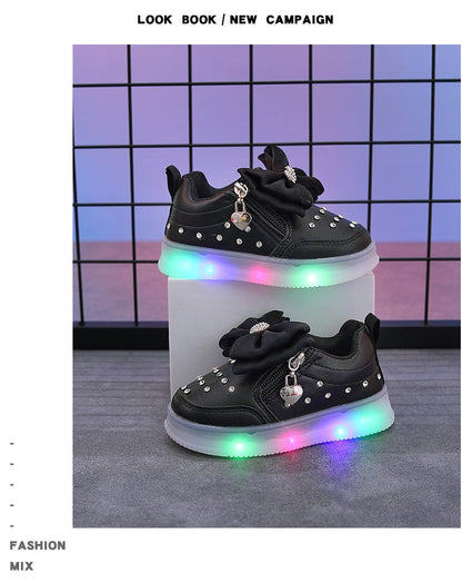 Spring Kids Shoes New Fashion Breathable Sneakers Kids Soft Non Slip Casual Girls Shoe LED Light Cute Versatile Princess Shoe