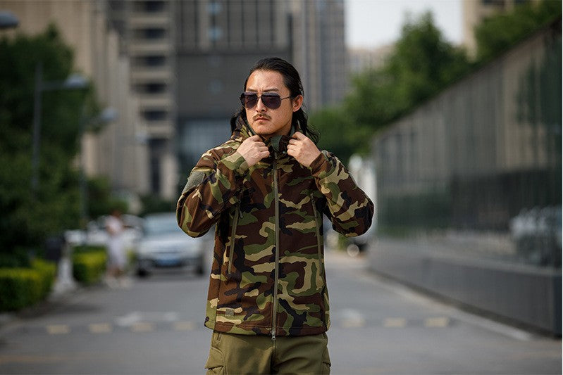 Sharkskin Soft-shell Hard Shell Camouflage Jacket Fleece Thick Tactical Suit Hooded Coat Manufacturers Handsome Outdoor Jacket