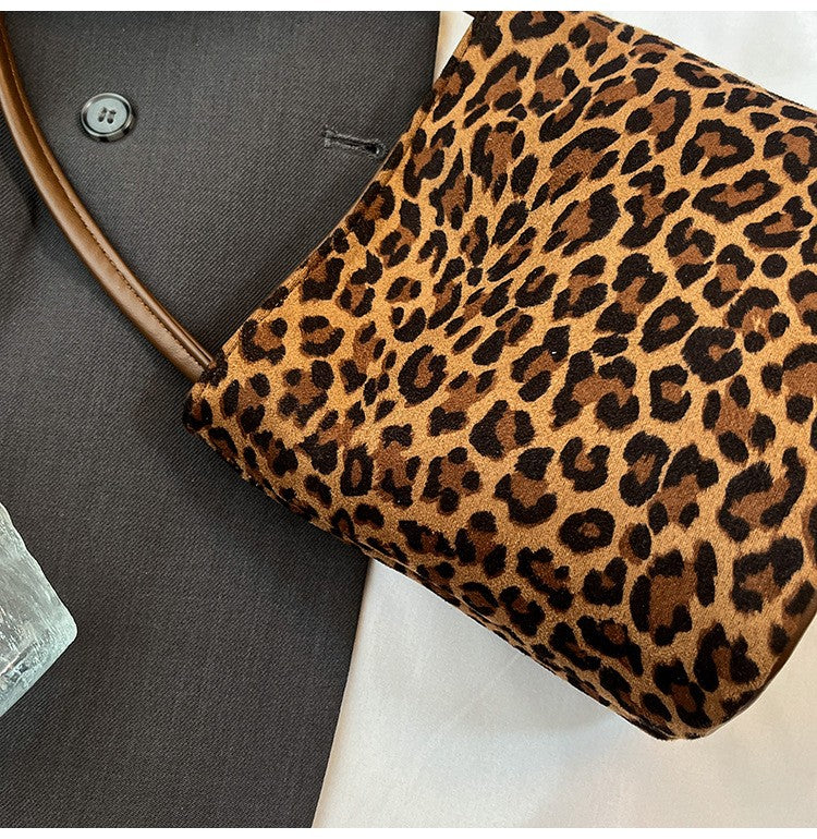 Design PU Suede Leopard Shoulder Bags for Women 2025 New Winter Crossbody Bag Females ?Luxury Handbags and Purses Bucket