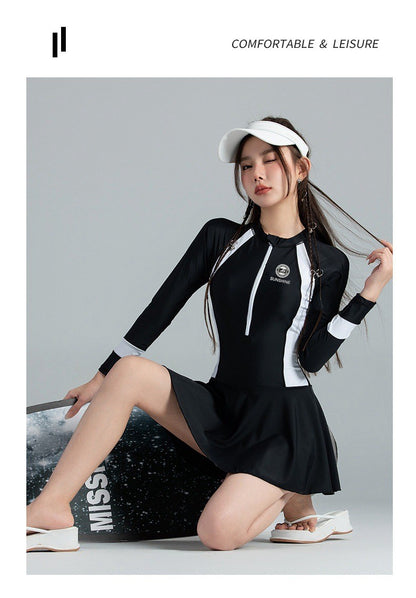 Black and White Color Matching One-piece Sports Small Chest Gathered To Cover The Belly Weight Swimming Sun Protection Swimsuit
