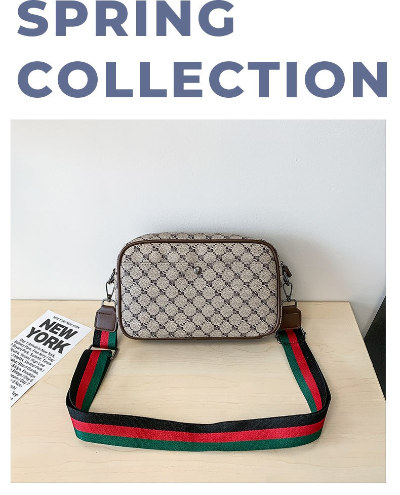 Casual Lightweight Sling Bag with Color Block Strap for Men PU Leather Messenger Bag Trend Wide Strap Crossbody Bags Designer