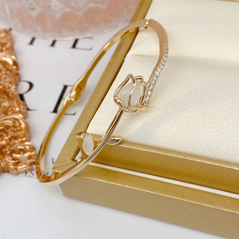 Pulseira de Tulipa de Opala Requintada com Zircônia para Mulheres Acessório Diário Personalizado da Moda Joias para Festas Presentes de Aniversário