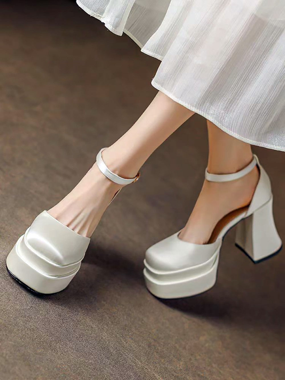 Sapatos de salto alto feminino plataforma chunky bico fechado salto bloco bico quadrado com tira no tornozelo para festas casamentos formaturas 2025