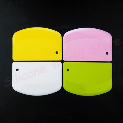 Silicone World Dough Scraper Cream Spatula Plastic Cutting Knife  for Flour Pastries and Cakes Baking Tool Kitchen Accessories