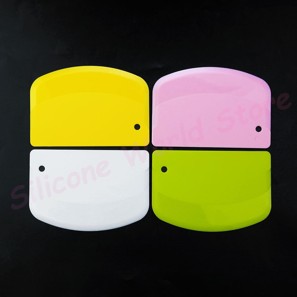 Silicone World Dough Scraper Cream Spatula Plastic Cutting Knife  for Flour Pastries and Cakes Baking Tool Kitchen Accessories
