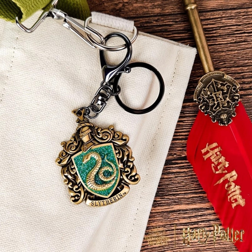 Chaveiros Em Metal Com Emblema Em Relevo Autênticos Harry Potter Adereços De Cosplay Filmes Televisão Periféricos Mochila Enfeites Pendurados Presentes
