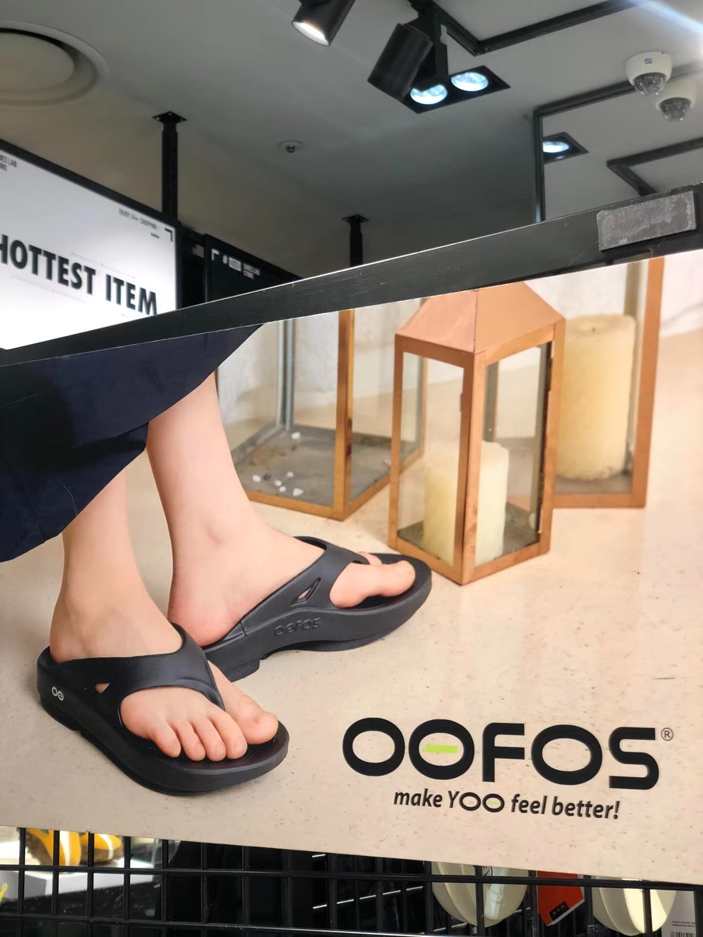 OOFOS NEW Sandals - Lightweight Recovery Shoes Slippers Men Women Soft Bottom Indoor Home Slides Sandals Light Beach Shoe