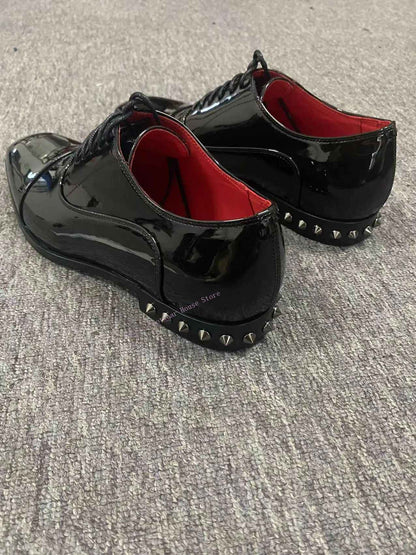 Man Fashion Genuine Patent Leather Single Soes Back Rivet Decoration Lace Up Male Round Toe Male Black Party Wedding Shoes