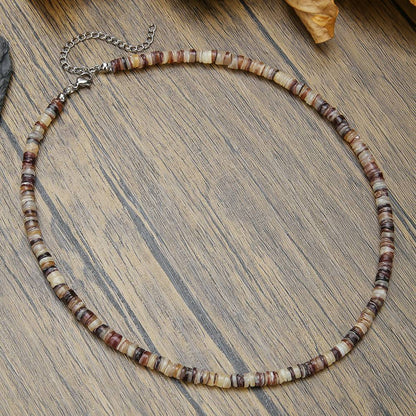 Colar Masculino Artesanal de Contas de Madeira e Argila Colar Fashion Vintage Africano de Contas Brancas para Homens Colar de Surfista de Praia Joias Tribais