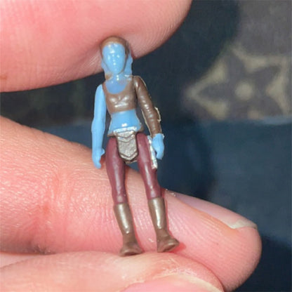 Hasbro Star Wars Série 1/72 Aayla Secura R2-D2 Boba Fett Darth Vader Produtos Genuínos a Granel com Defeitos Boneco de Ação