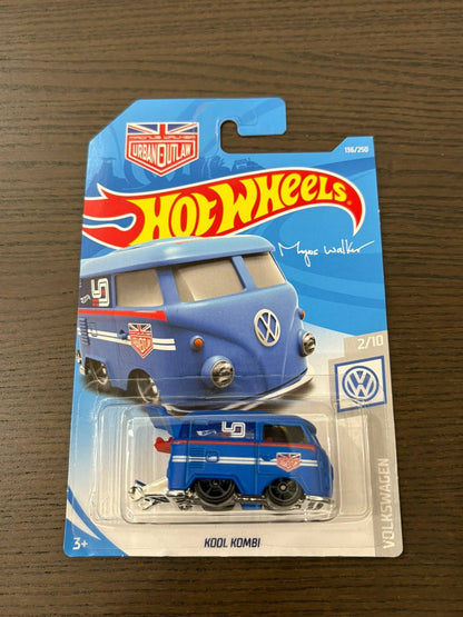Em Estoque Genuíno Hot Wheels Legends Tour Team Transport 2025 Bmw M3 Hw Rally Hauler 1:64 Premium Diecast Carro Modelo Presente Legal Para Meninos