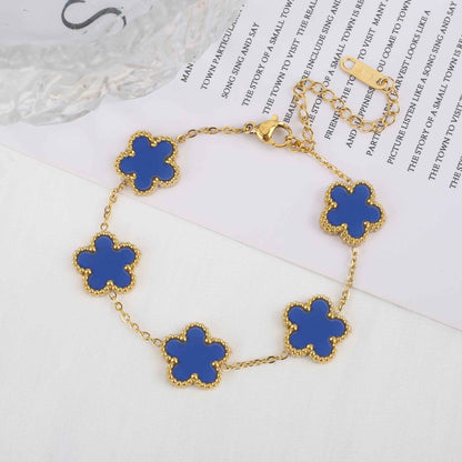 Pulseira Clássica de Aço Inoxidável de Luxo Feminina Ajustável com Cinco Flores para Mulheres Novas Joias da Moda para Festas Presentes Trevo