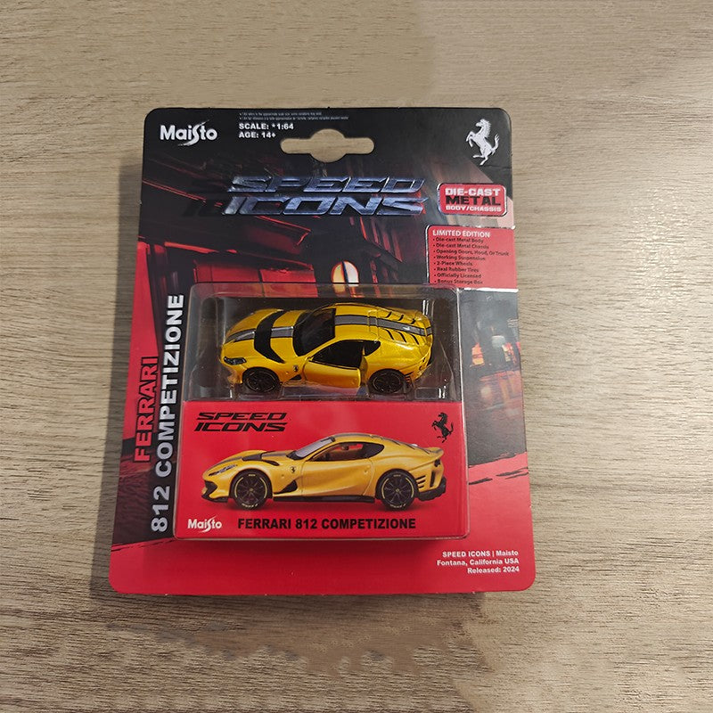 New In Stock Bburago 1:64 Ferrari 812 Competizione Yellow Alloy Miniature Ferrari Datyona Sp3 Sports Diecast Model Custom Toys