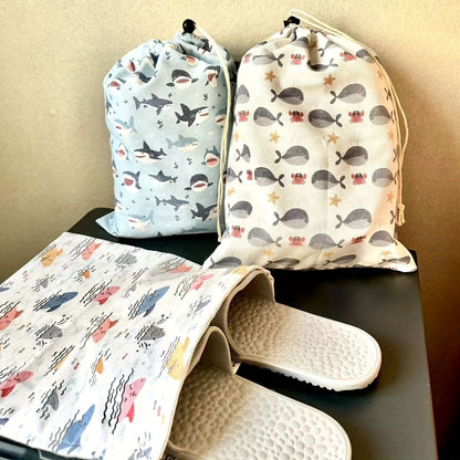 1 piece of single-drawstring pouch: portable travel storage bag