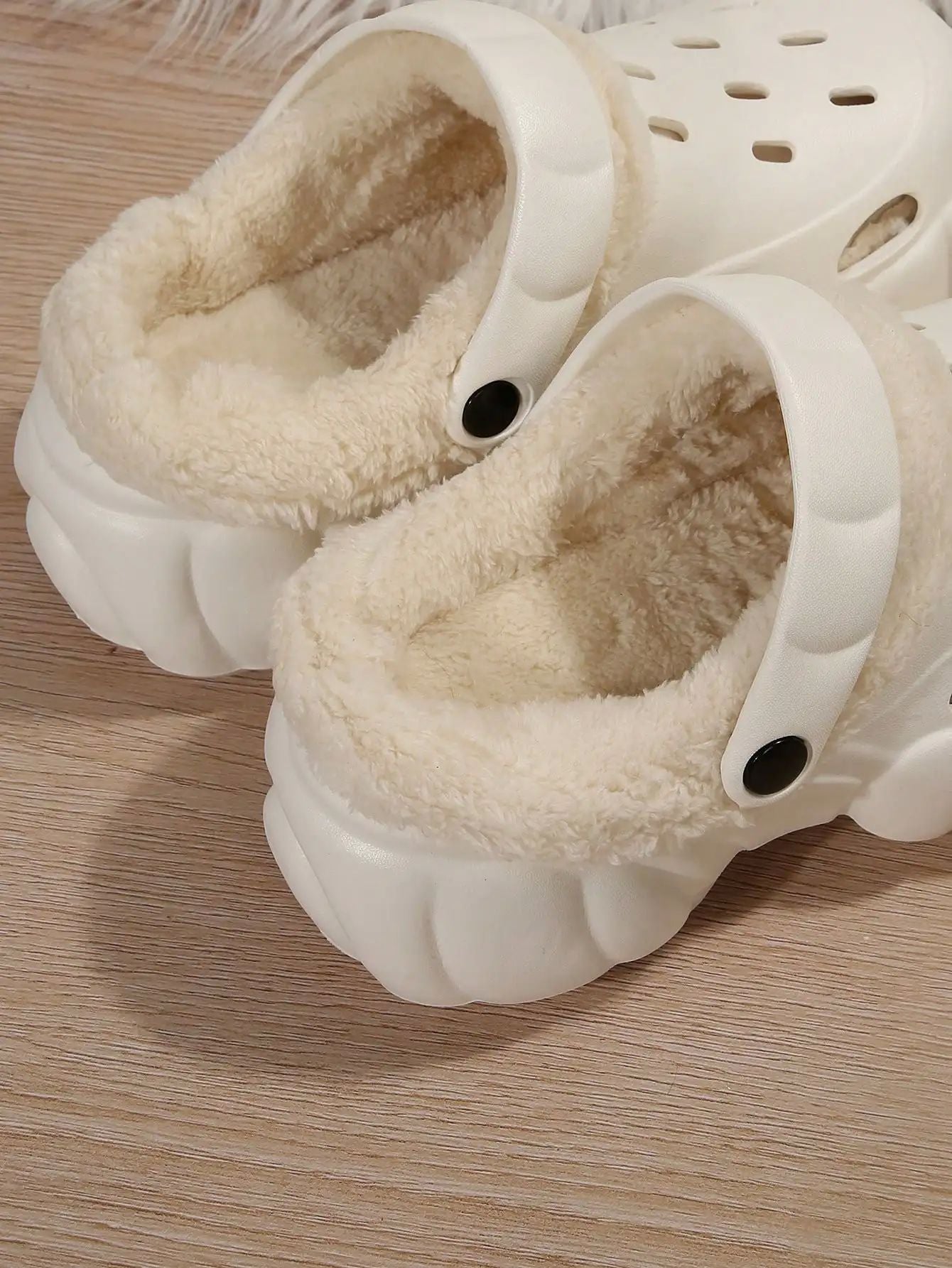 BEVERGREEN Women's 2023 fashion winter clogs DIY hollow outdoor EVA material platform padded warm lining shoes