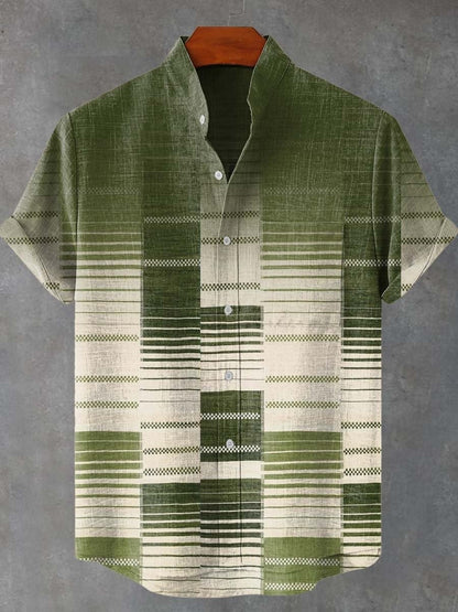 The new men's simple linen short-sleeved shirt has a comfortable and high-quality fabric, with stylish design and fashionable bu