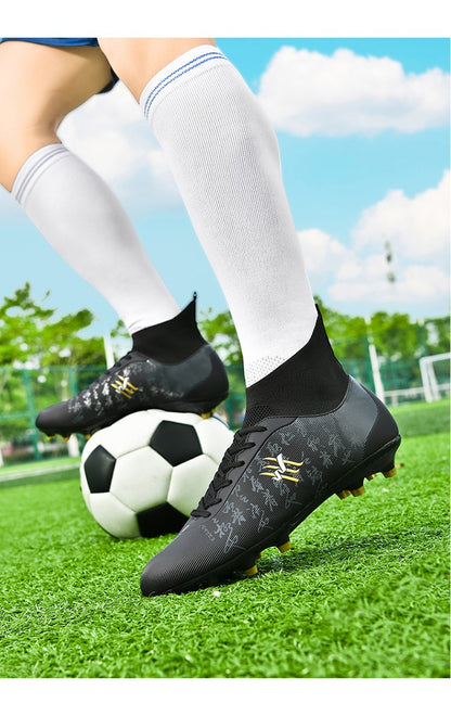 New Soccer Boots Men Football Shoes Cleats Professional Soccer Shoe High-Tops Non-Slip Spikes for Big Boys Wide Training Sneaker