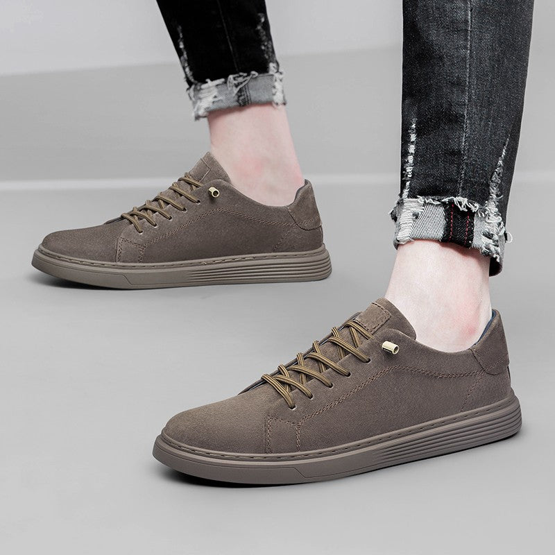Novo sapato masculino casual de camurça com cadarço, respirável e confortável para caminhada, antiderrapante e resistente ao desgaste, sapatos baixos