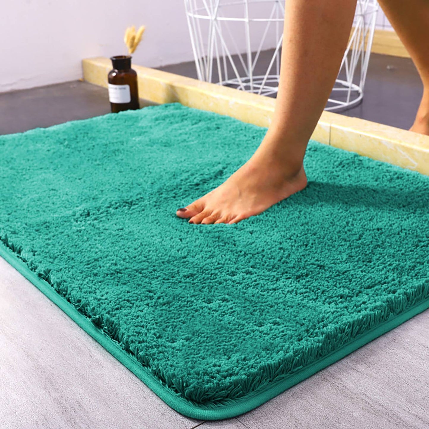 Bathroom Rug Super Absorbent Soft Microfiber Shaggy Bath Mat Non-Slip Machine Washable Bath Rug