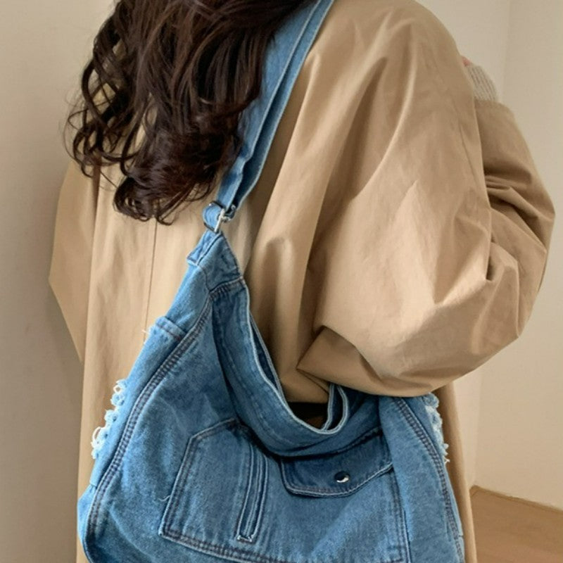 New Denim Shoulder Bag Women Fashion Large Capacity Casual Tote Handle Bag for School Comfortable and Versatile Commute Bag