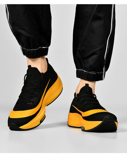 Tênis de Corrida Masculino Respirável Amortecimento de Corrida ao Ar Livre Tênis de Caminhada Tênis de Luxo para Casais Sapatos Antiderrapantes de Malha para Todo-Terreno