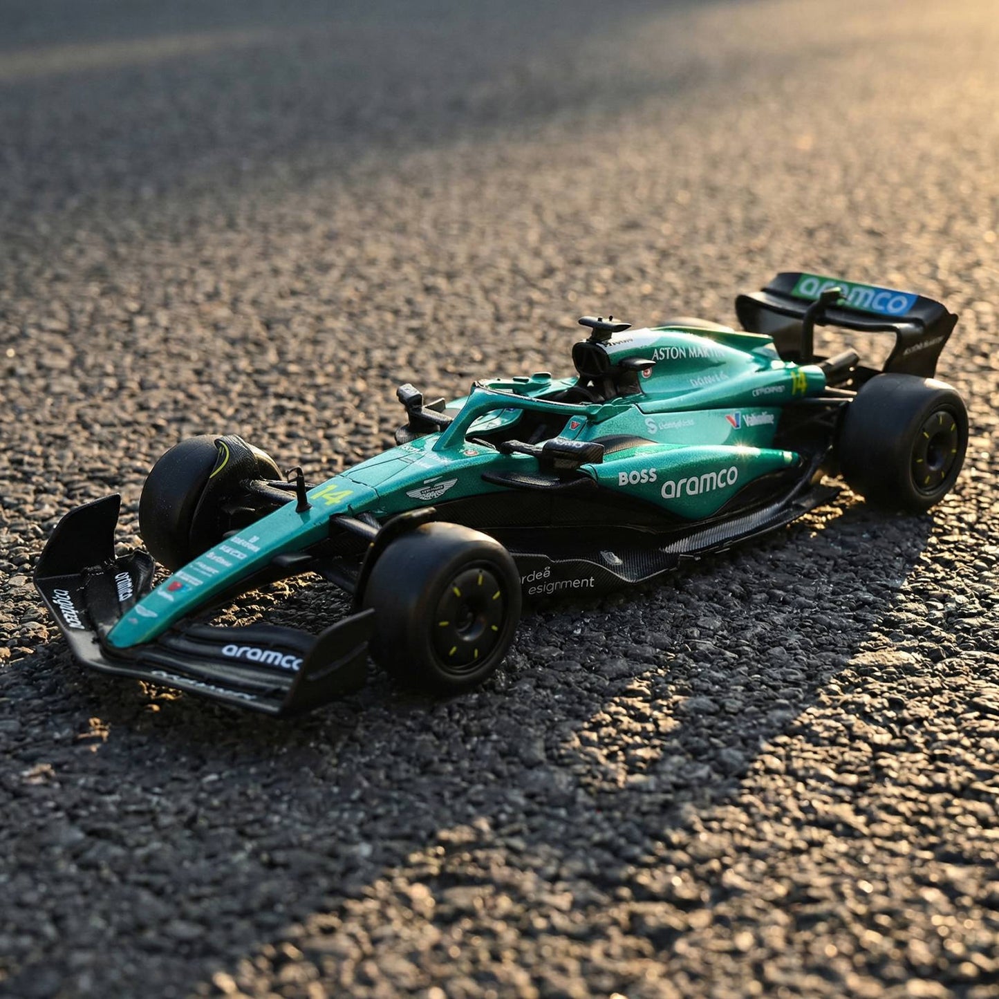 1:18 Aston Martin F1 Nº14 Fórmula Mclaren F1 Nº4 Carro Modelo Diecast de Metal Miniatura Presente de Feriado Enfeites Modernos para Casa