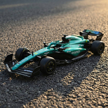 1:18 Aston Martin F1 Nº14 Fórmula Mclaren F1 Nº4 Carro Modelo Diecast de Metal Miniatura Presente de Feriado Enfeites Modernos para Casa