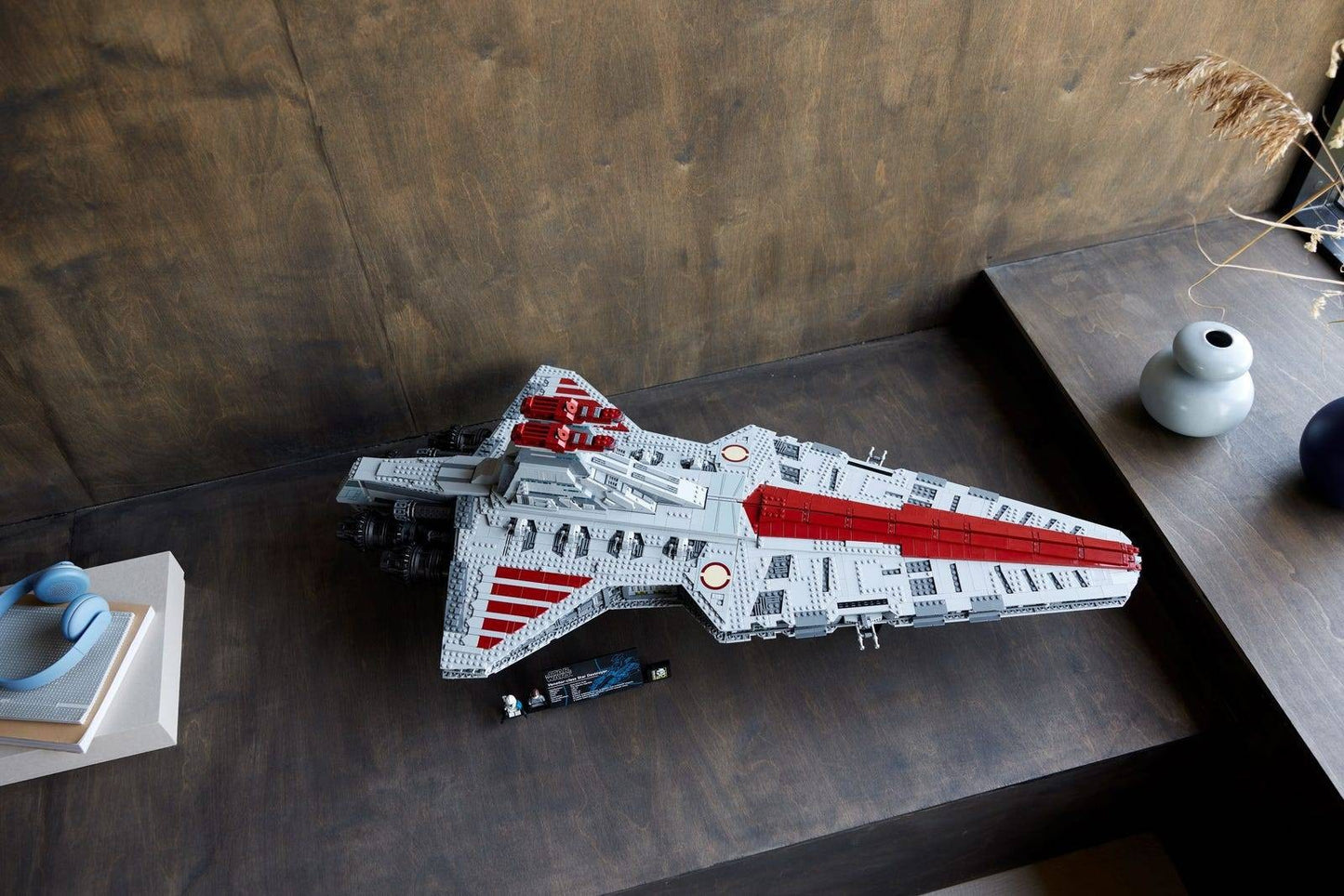 LEGO Star Wars 75367 Cruzador de Ataque da República Classe Venator para Presente de Aniversário, Natal, Ano Novo de Crianças (5374 Peças)