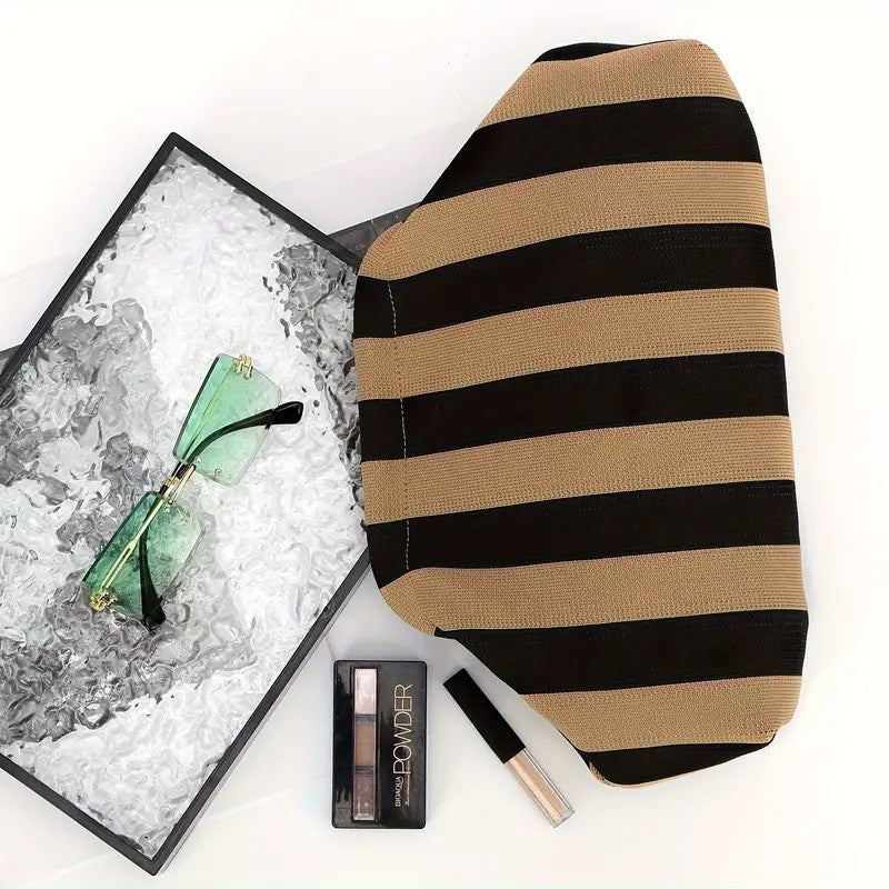 Summer Beach Clutch Bag for Women Woven Crochet Handbags Purses Knitting Dumpling Clutch Ruched Cute Cloud Casual Colorblock Bag