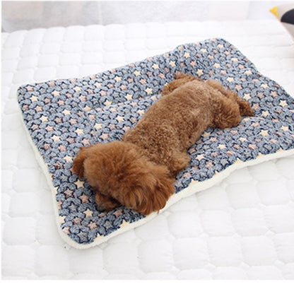 Tapete para animais de estimação de flanela macia cama de cachorro inverno engrossar cobertor quente para cães e gatos filhote de cachorro dormir capa toalha almofada para cães pequenos médios grandes