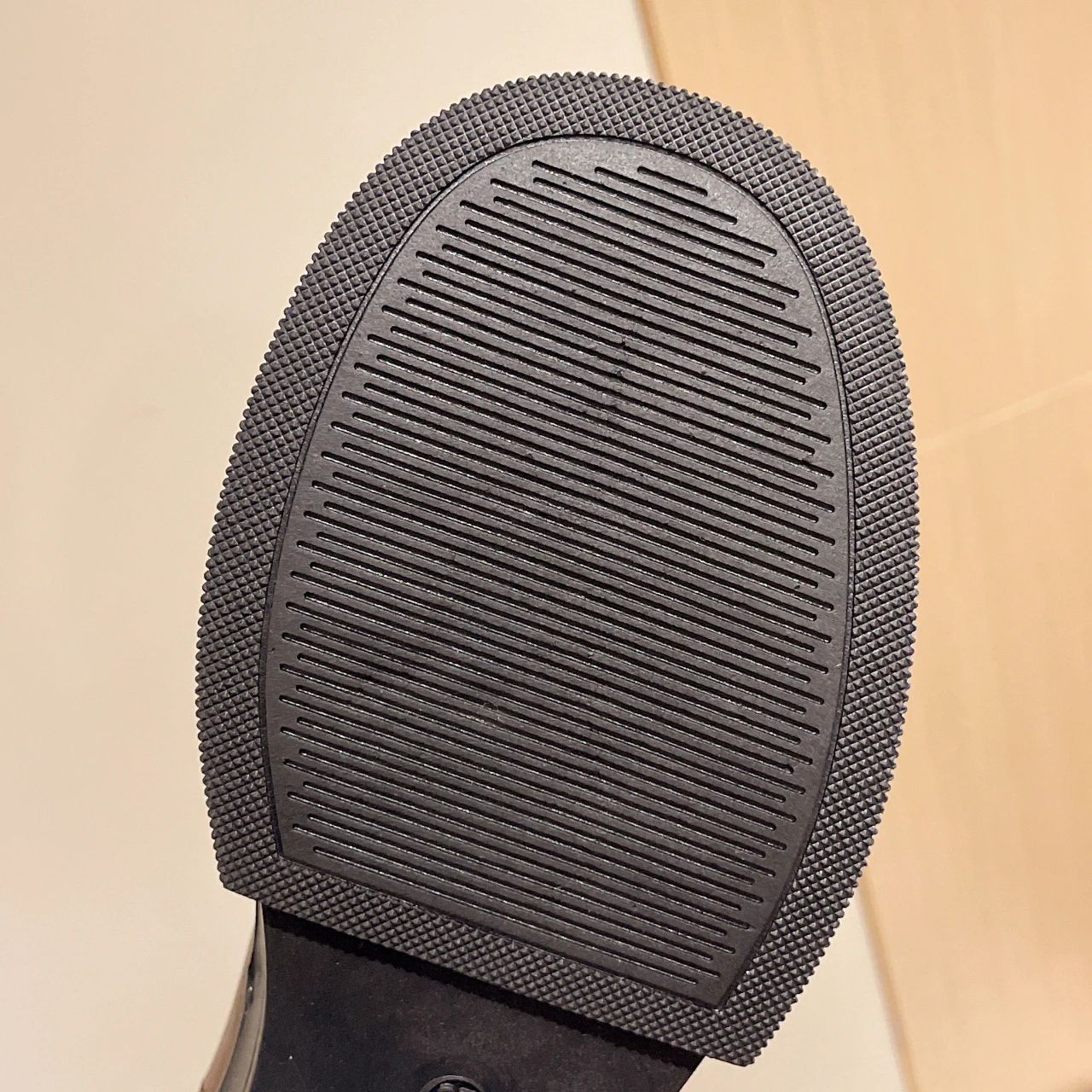 New Women Ankle Boots Fashion Female Square Heel Low-Heel Shoes Lady Boots Leather Woman Low-heel Keep Warm Ankle Boots Q109