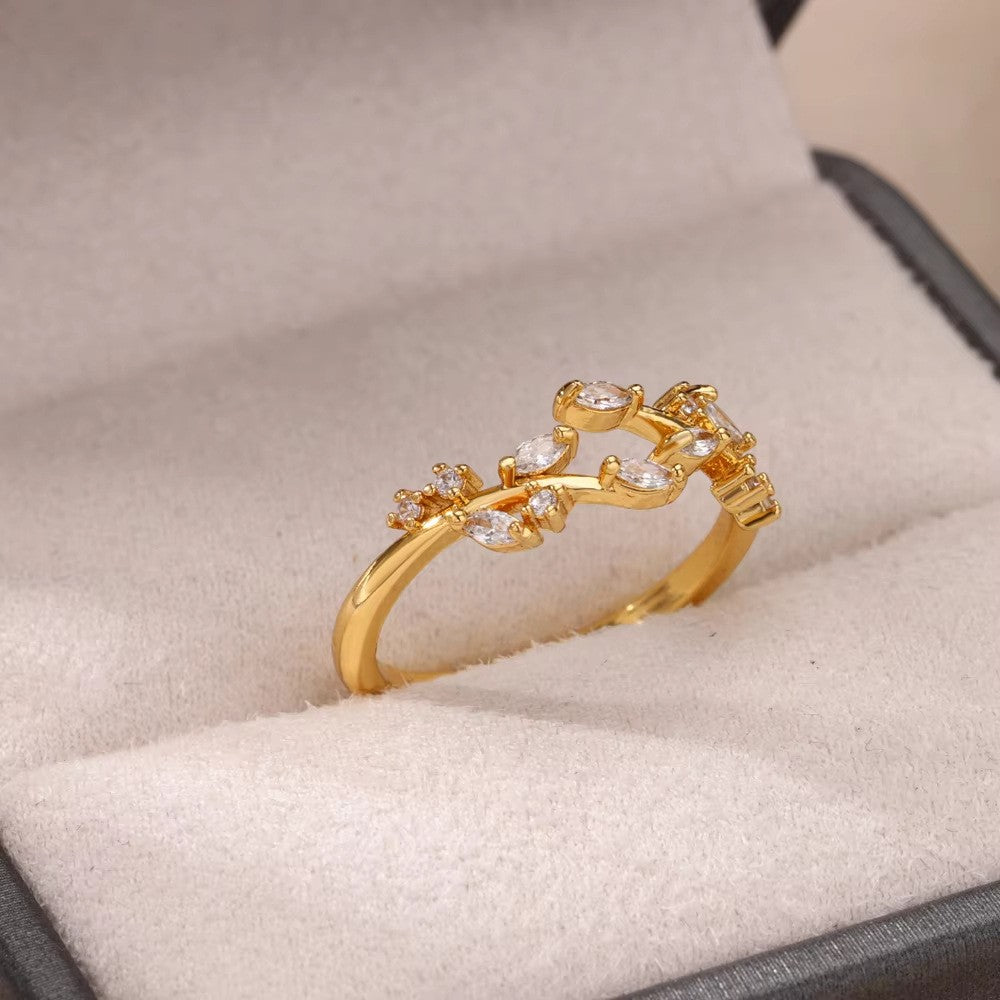 Anéis de Aço Inoxidável Banhados a Ouro com Cristal para Mulheres Corrente Geométrico Zircônia Anel de Dedo Joia Presente anillos mujer 2025 Novo e Moderno