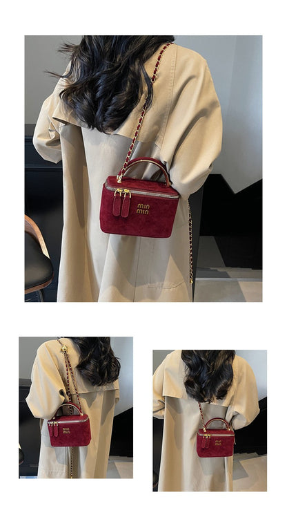 2025 Light Luxury Designer Retro Box Bag Female Korean Version of The Texture One-shoulder Messenger Mini Earphone Lipstick Bag