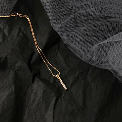 Colares com Pingente em Forma de Coração e Asas de Anjo Cor Prata Zircônia Cúbica 5A Estilo Minimalista Corrente na Clavícula Joias Femininas e para Meninas