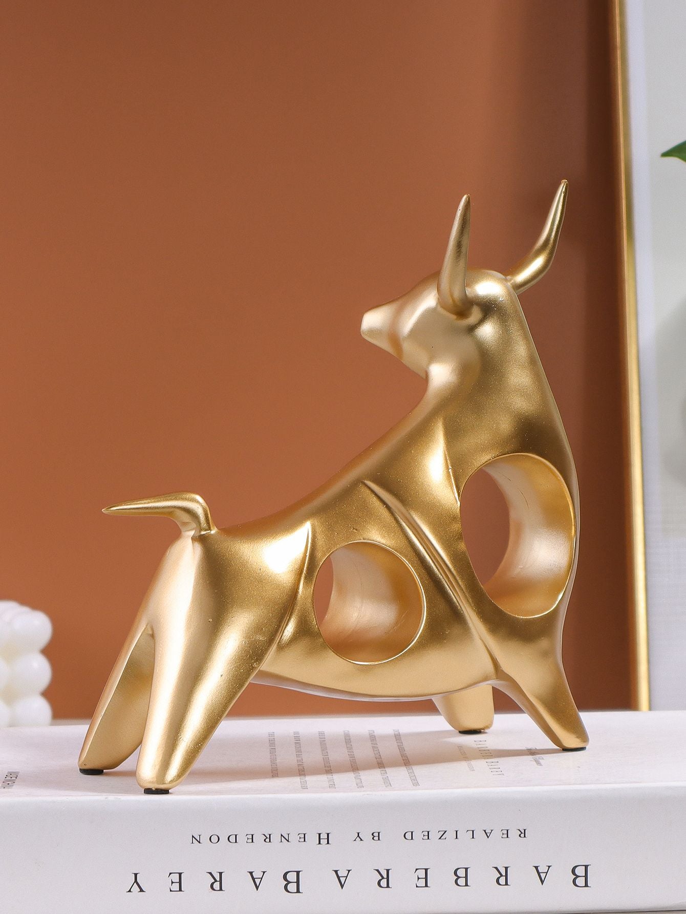 Golden Bull Resin Set Resin Sculpture Home Decor Party Decoration Living Room Bedroom Office Desktop Decor Accessories Craft