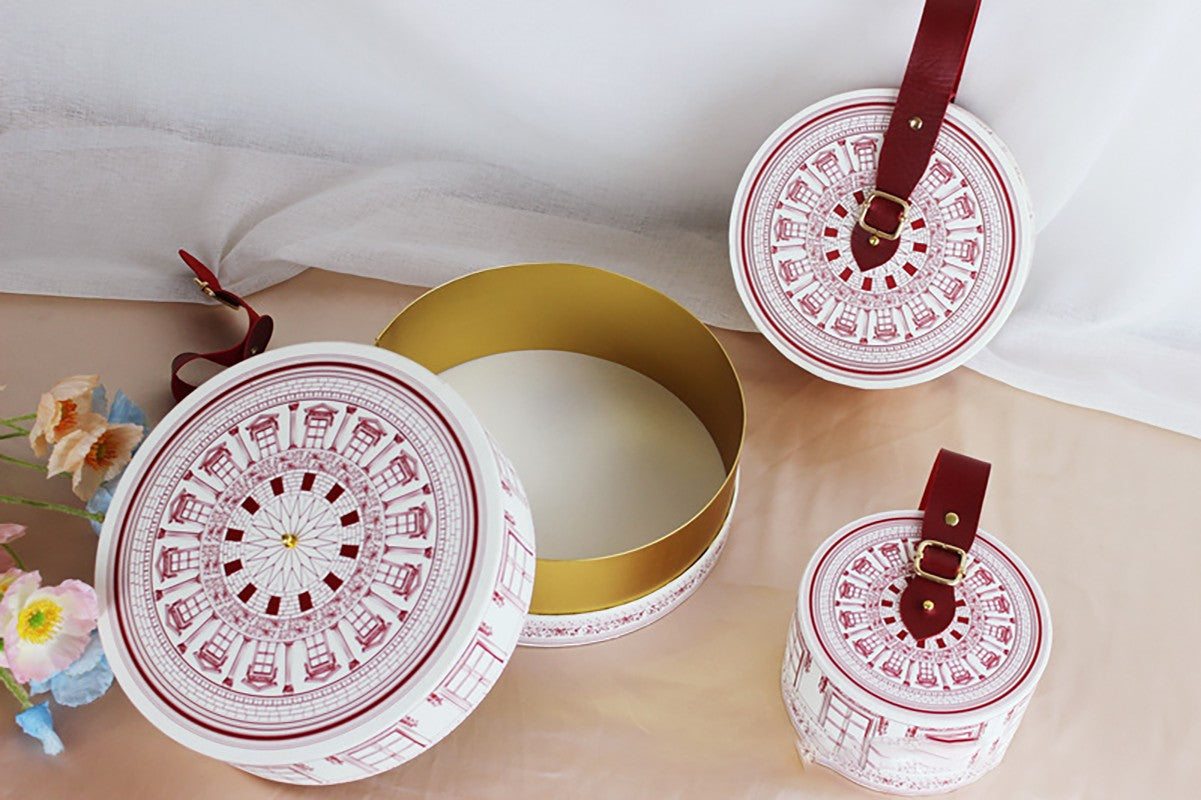 Round Paper Gift Box Leather Carry Hands Portable Wedding Candy Cake Chocolate Favors Bag Birthday Party New Year Decor Supplies