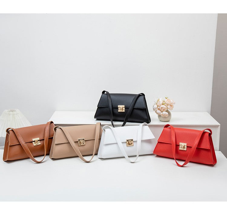 Internet Celebrity Retro Small bag for Women In Autumn and Winter, new trendy crossbody bag, fashionable one shoulder small bags