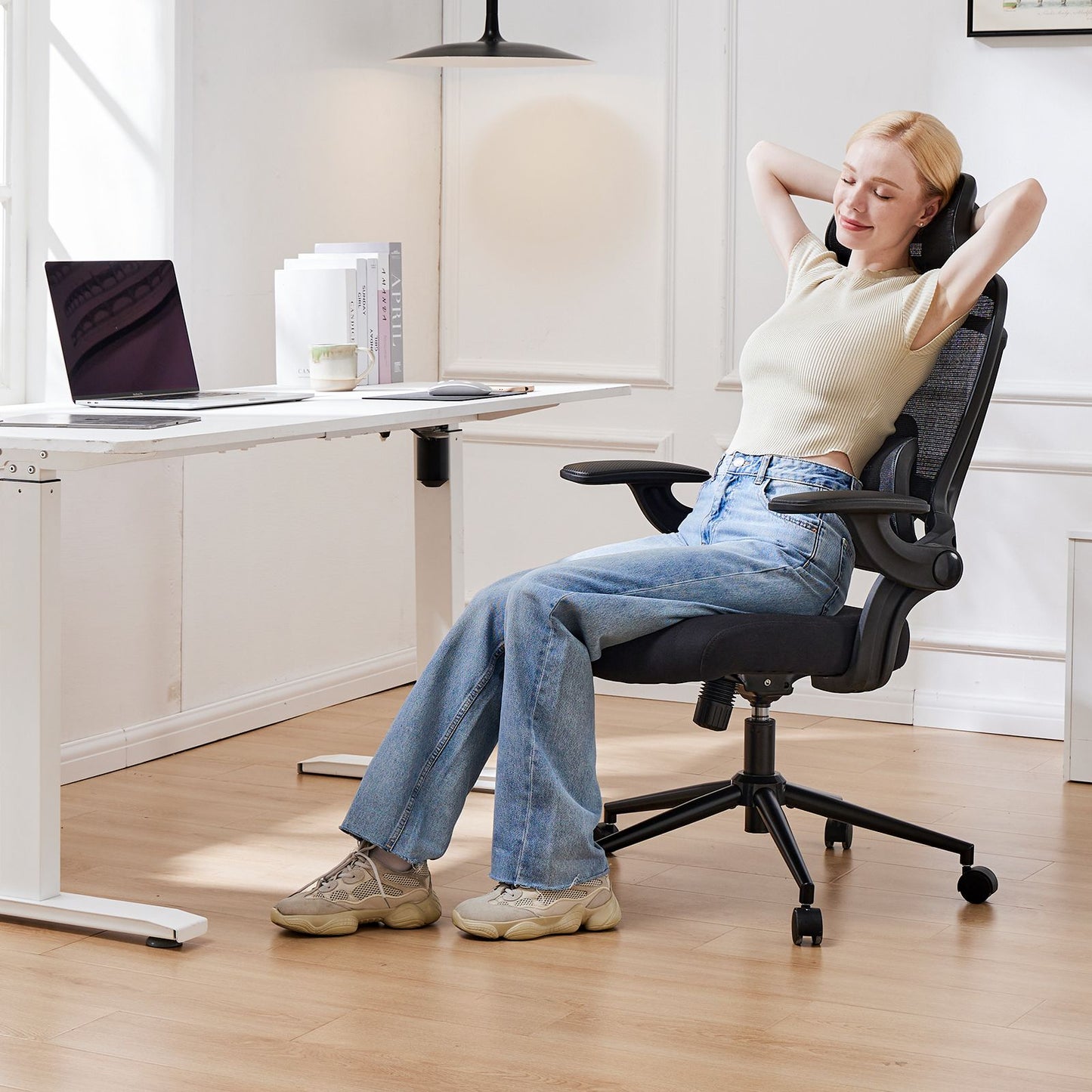 Cadeira de Escritório Ergonômica JHK com Apoio Lombar Ajustável em Mesh, Inclinação de 120°, Encosto Alto Confortável e Braços Macios Retráteis