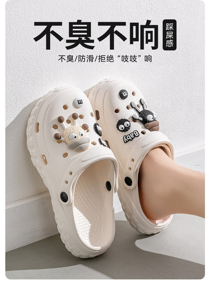 Slippers with holes, men's shoes, 2025 new model, medical nurse EVA anti slip and anti odor outer wear, women's beach sandals