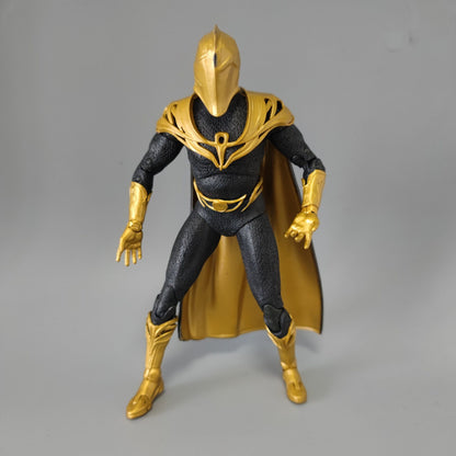 Multiverse Bat-Herói Dr.-Destino Atom Espantalho Silêncio Mulher-Maravilha Dourada 7" Boneco de Ação Solto