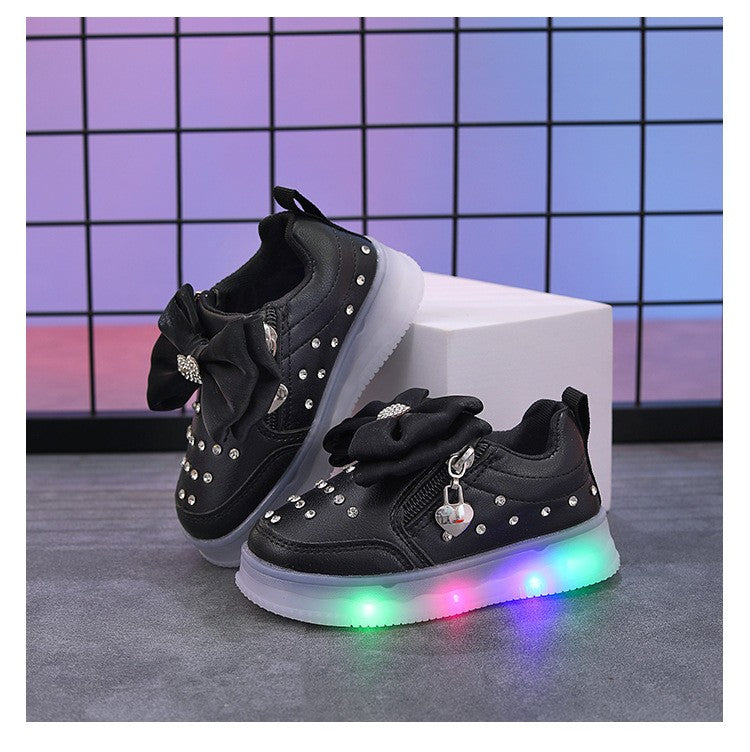 Spring Kids Shoes New Fashion Breathable Sneakers Kids Soft Non Slip Casual Girls Shoe LED Light Cute Versatile Princess Shoe