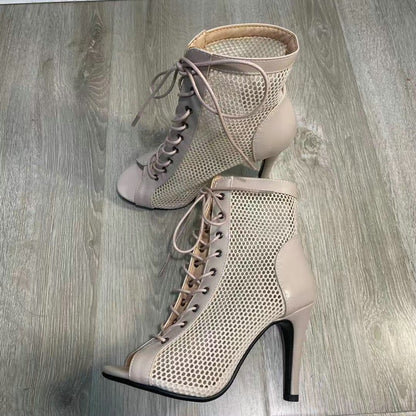 Novas Sandálias Femininas de Salto Alto Sexy Vazadas em Tela Tendência da Moda Verão Conforto Peep Toe Botas Stilettos Jazz Dance Tamanhos Grandes