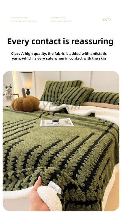 Super Thick and Warm Flannel Blanket Super Soft Fluffy Queen Size Bed Blanket Cozy Skin-friendly Multifunctional Nap Blanket