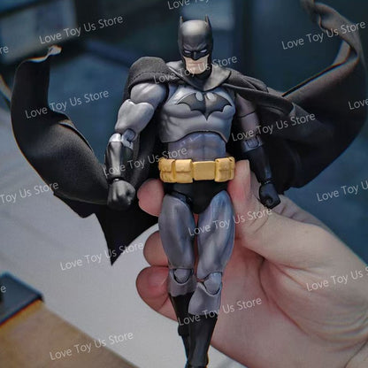 Em estoque Brinquedos CT Batman Hush Versão Preta Mafex 126 Boneco de Ação do Batman DC Anime Estatueta Estátua Modelo Presentes Personalizados Brinquedos Infantis