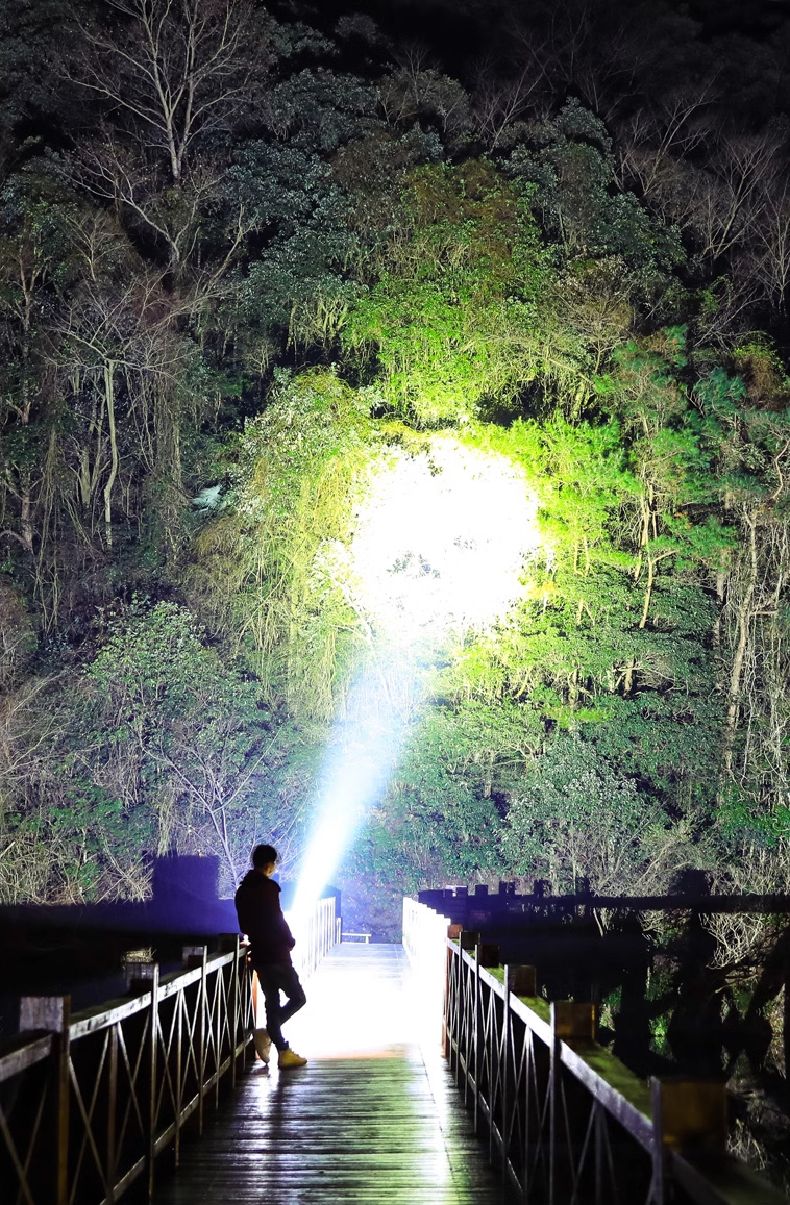 2025 New 15000mAh High Power XHP390 Flashlights 100000000LM Ultra Powerful Flashlight Rechargeable Lantern Outdoor Camping Torch