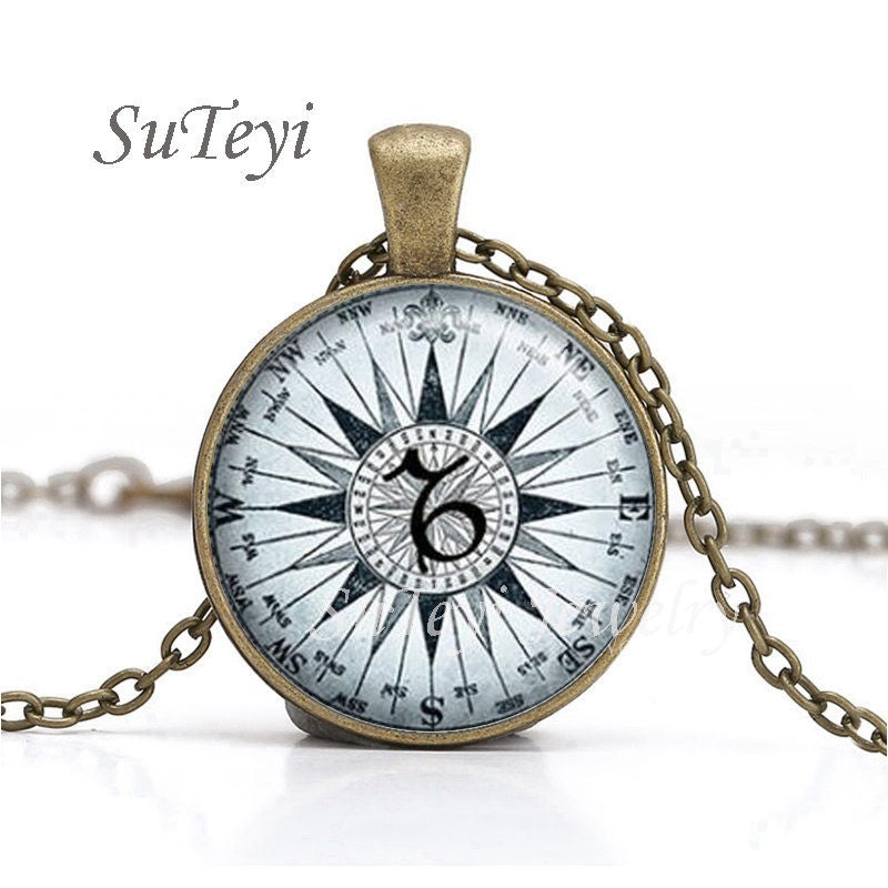 Colar de Pingente de Bússola Steampunk com Cabochão de Vidro Redondo Vintage para Homens e Mulheres