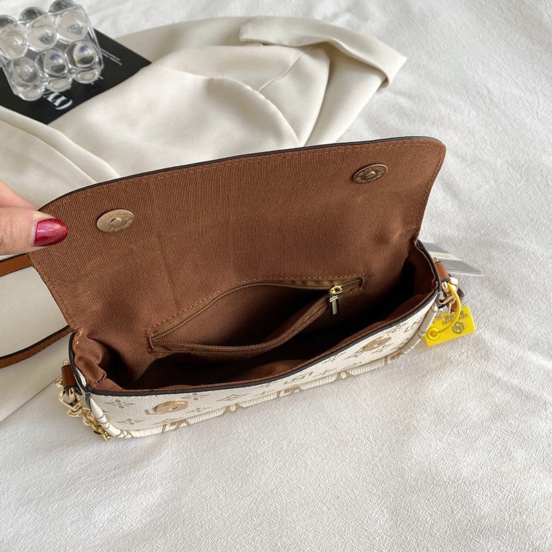Fashionable retro printed small square bag; versatile single shoulder bag; crossbody bag under the arm.